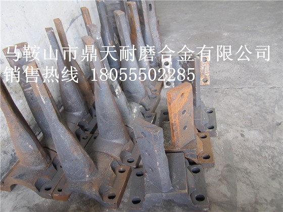 韶關(guān)新宇750強制式攪拌機端襯板、中葉片、側拌葉廠(chǎng)家直銷(xiāo)