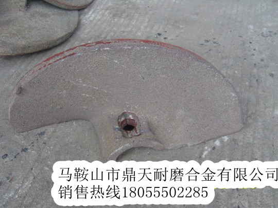 ABG423攤鋪機螺旋葉輪、ABG瓦蓋、履帶板優(yōu)惠供應